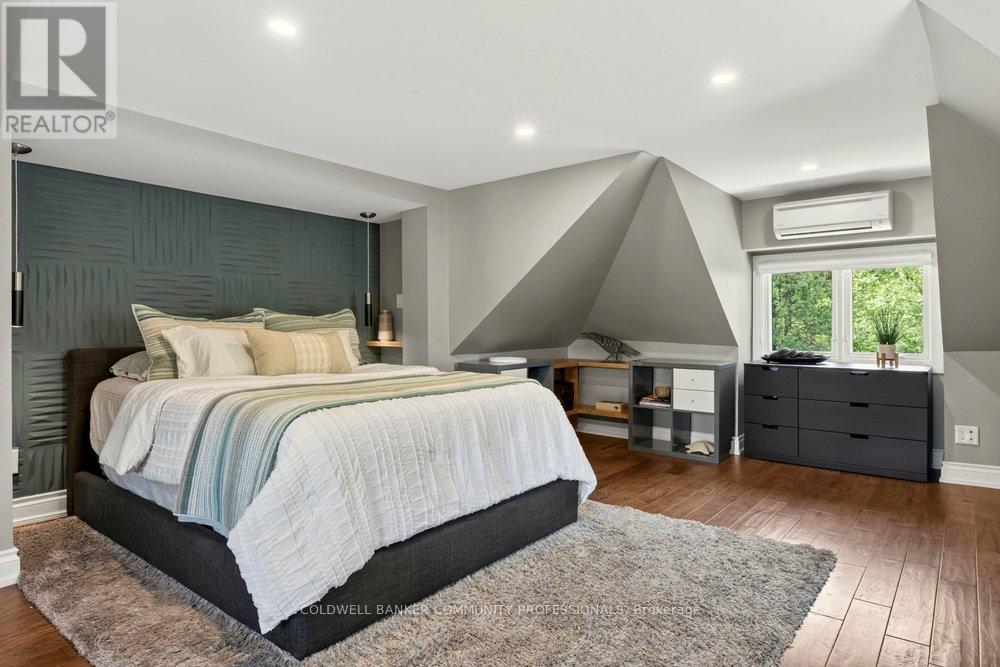 99 HILLCREST AVENUE - 36