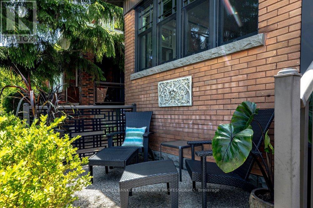 99 HILLCREST AVENUE - 4