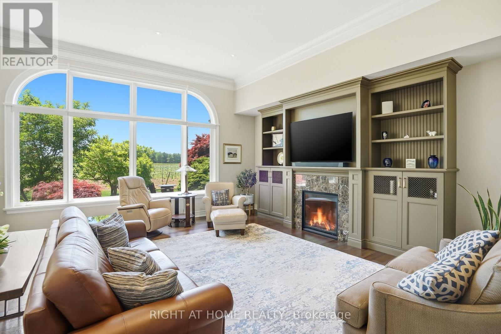 11 MERITAGE LANE - 11