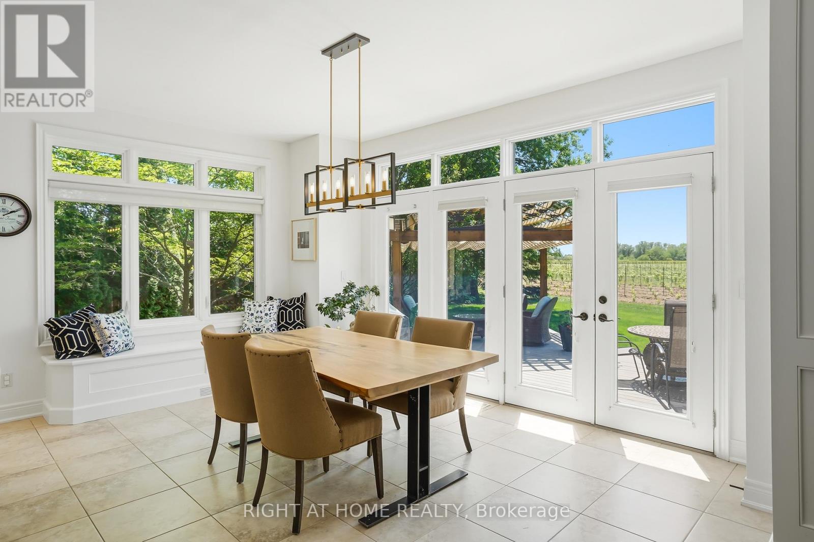 11 MERITAGE LANE - 16