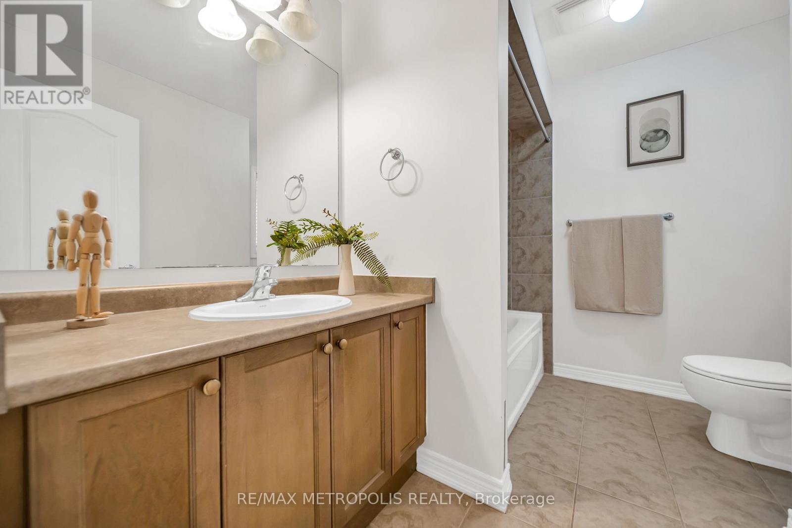 5 WESTHAMPTON WAY - 34