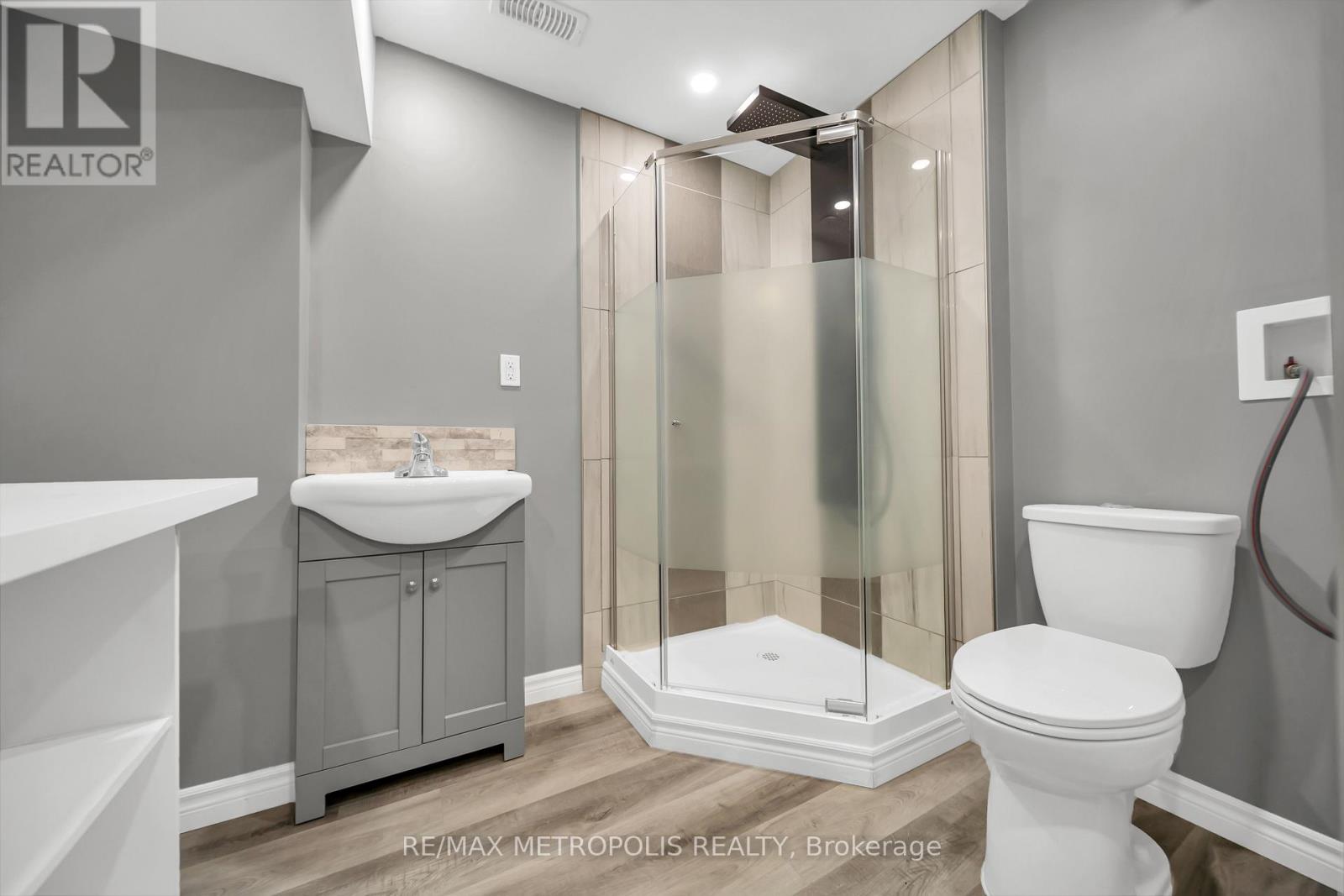 5 WESTHAMPTON WAY - 42