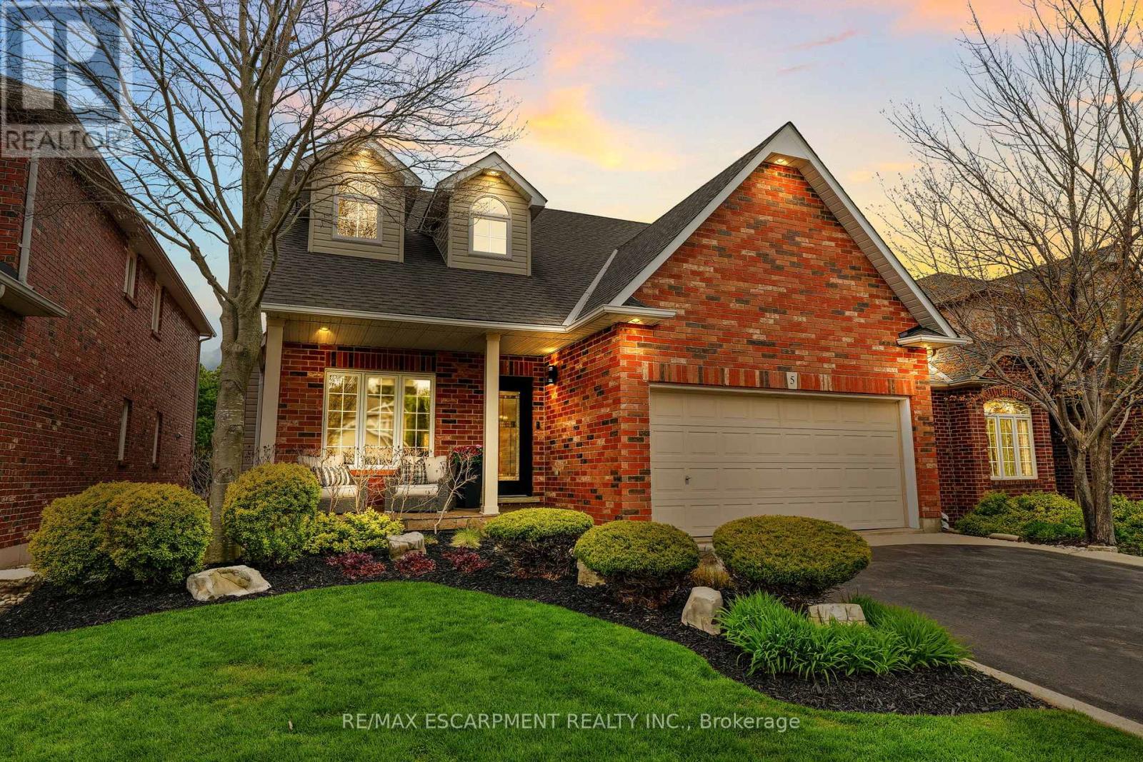 5 VOLTERRA COURT - 1