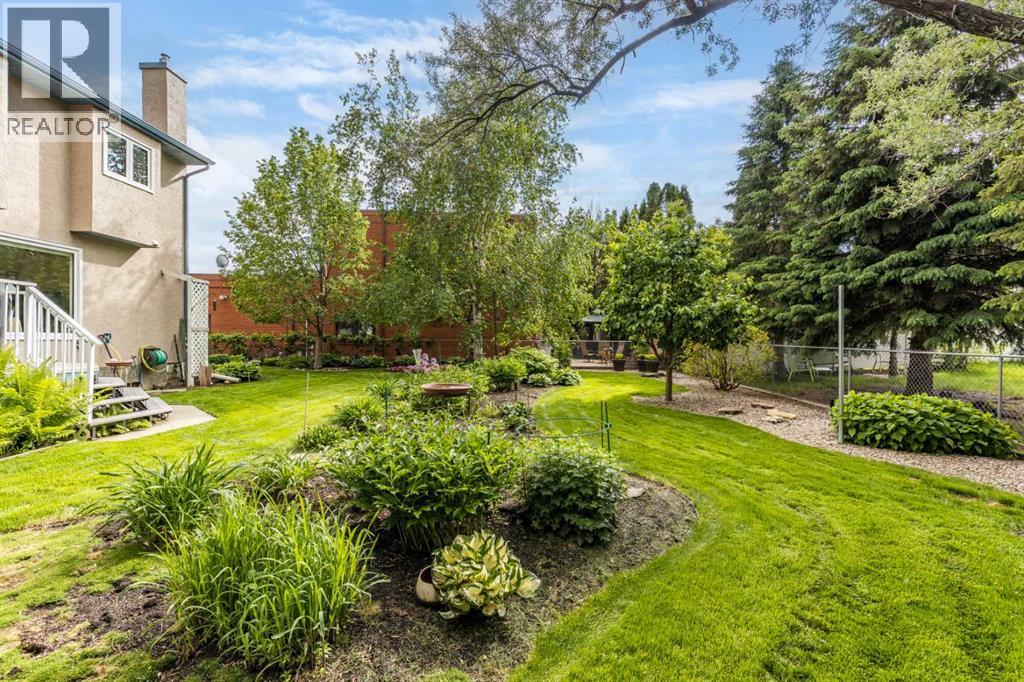 6 Pine Court NE - 46
