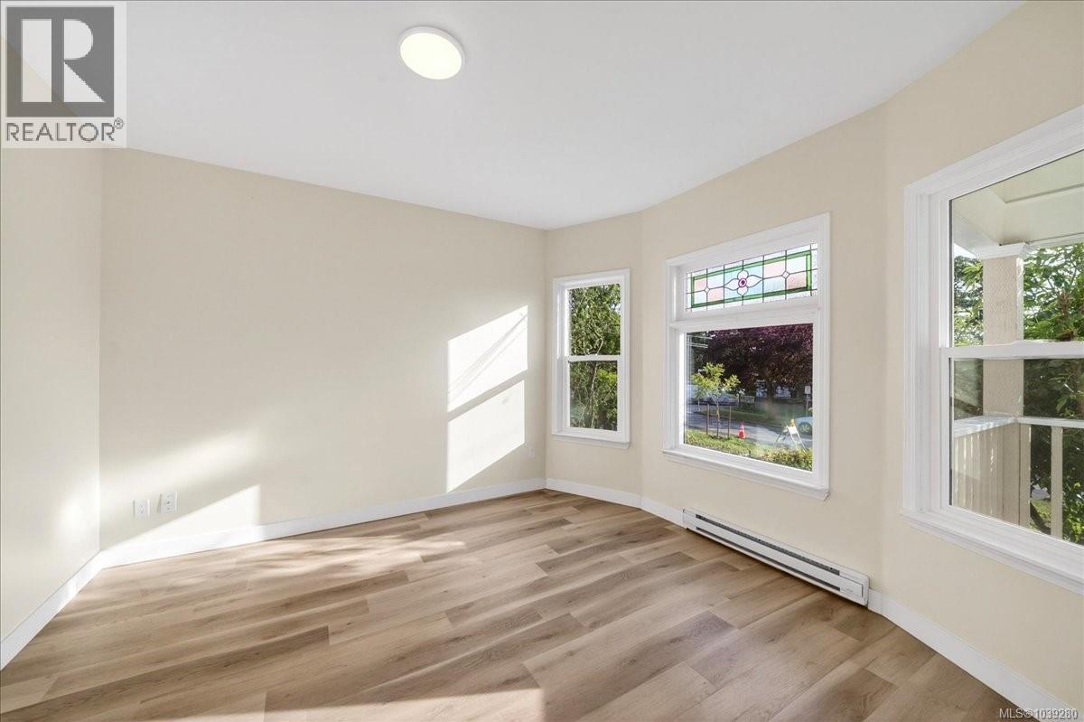 3109 Glasgow St - 7