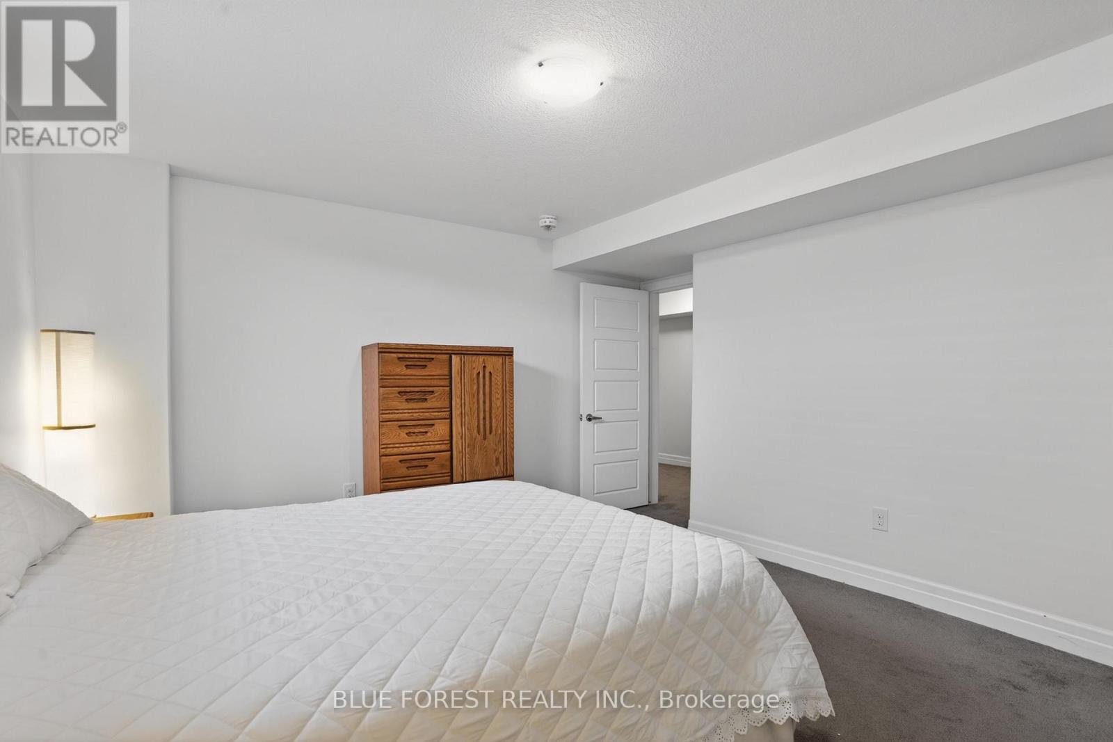 14 THAMES SPRINGS CRESCENT - 42