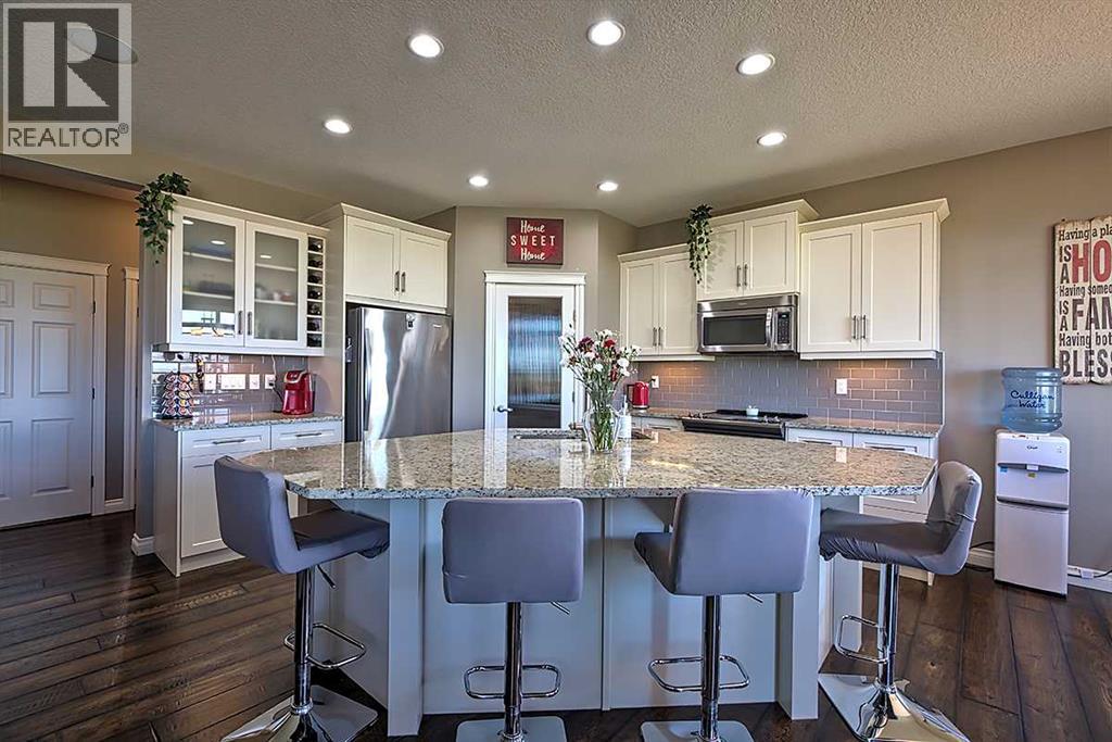 732 Hampton Hills Drive NE - Image 2