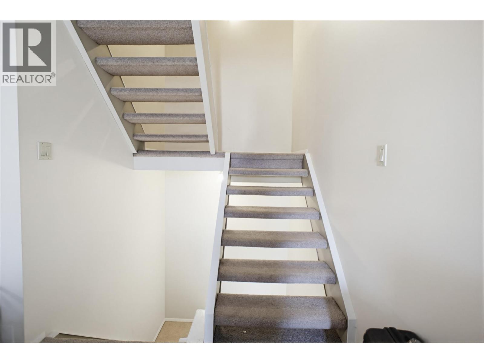 #70 1435 Summit Drive - 16