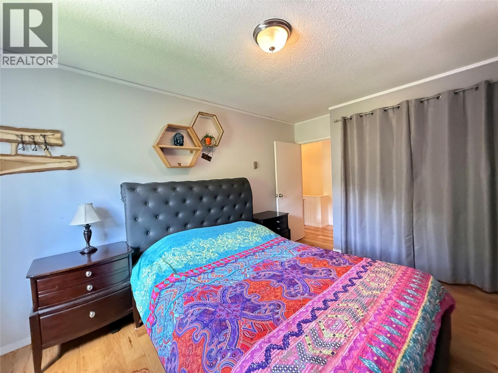 467 Richards Street W - 28