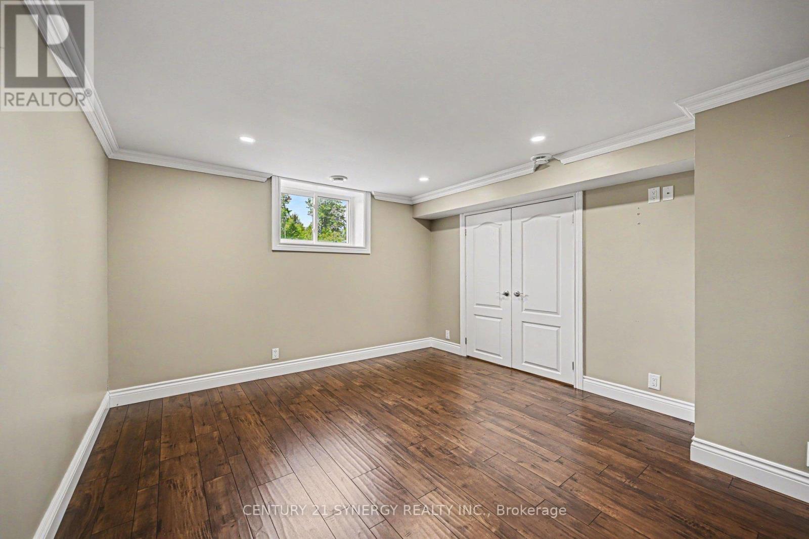 30 BASSWOOD CRESCENT - 48