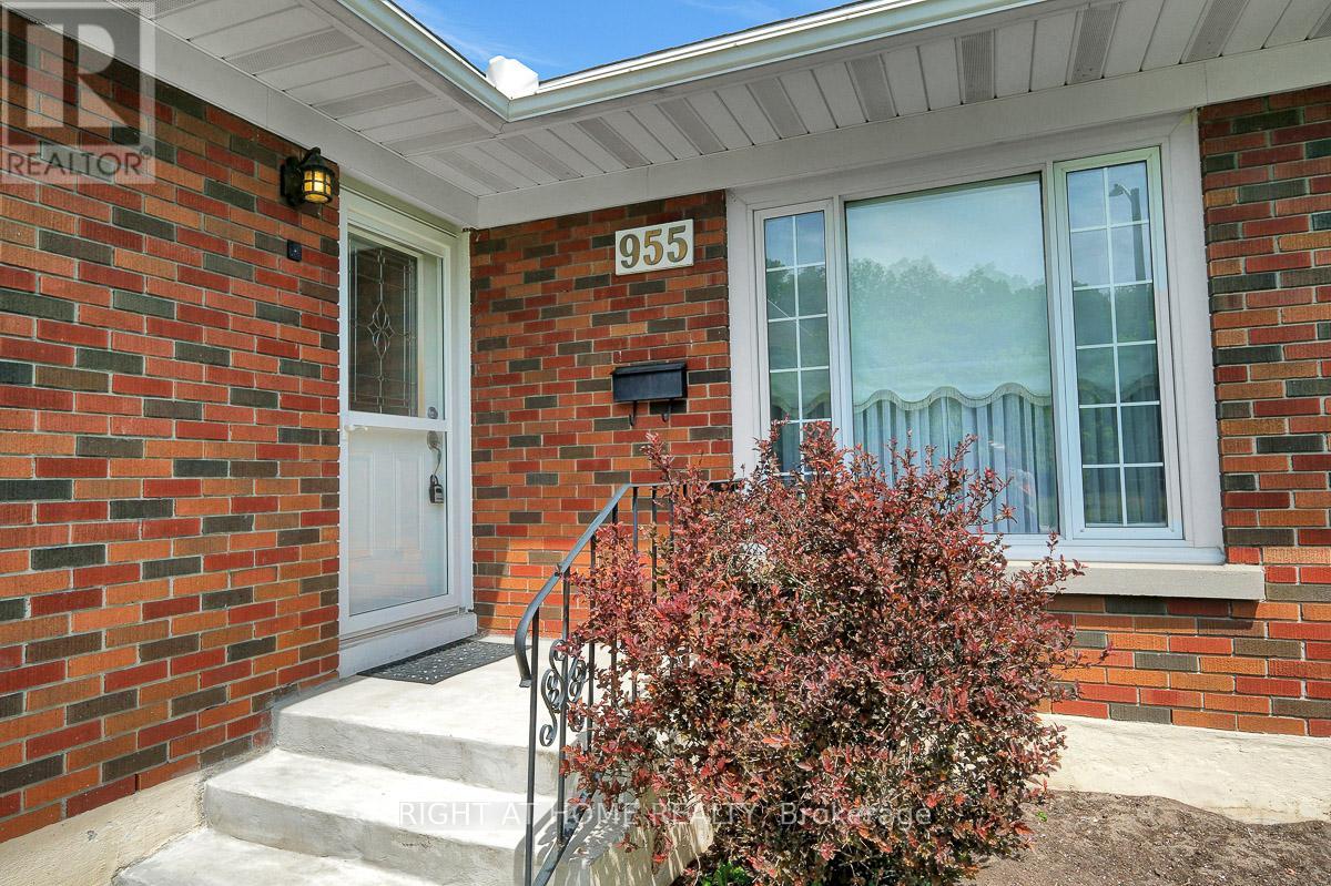 955 ALPINE AVENUE - 3