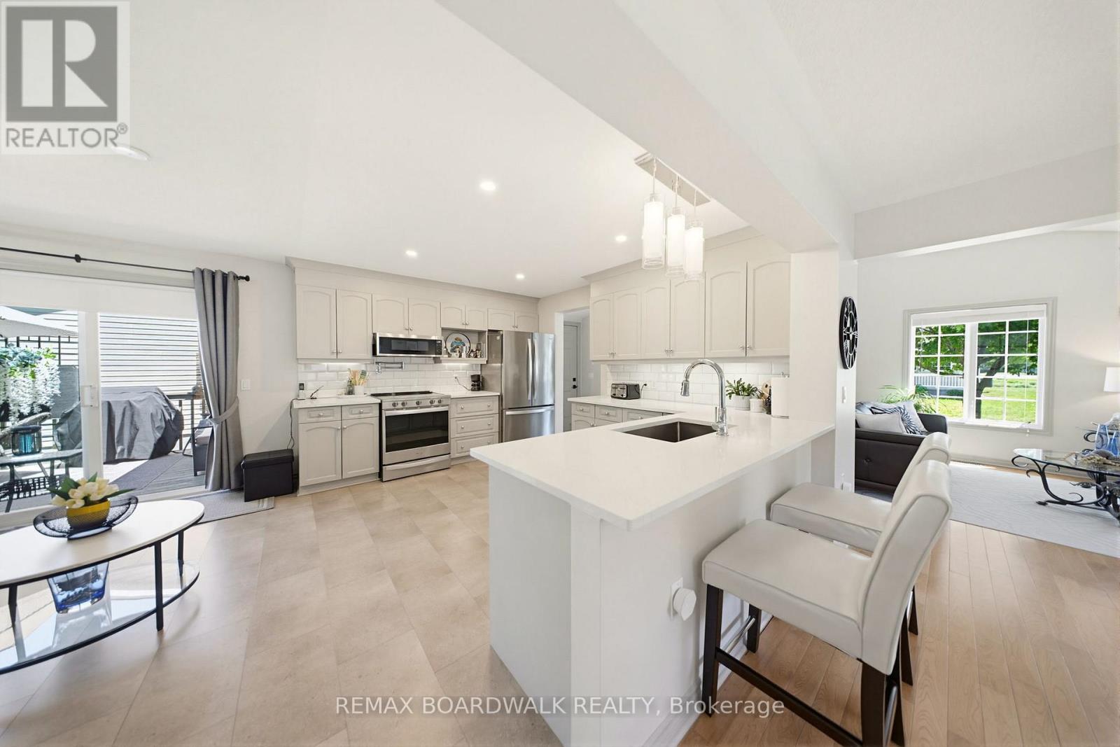 1013 ADA BARRINGTON PRIVATE - 12
