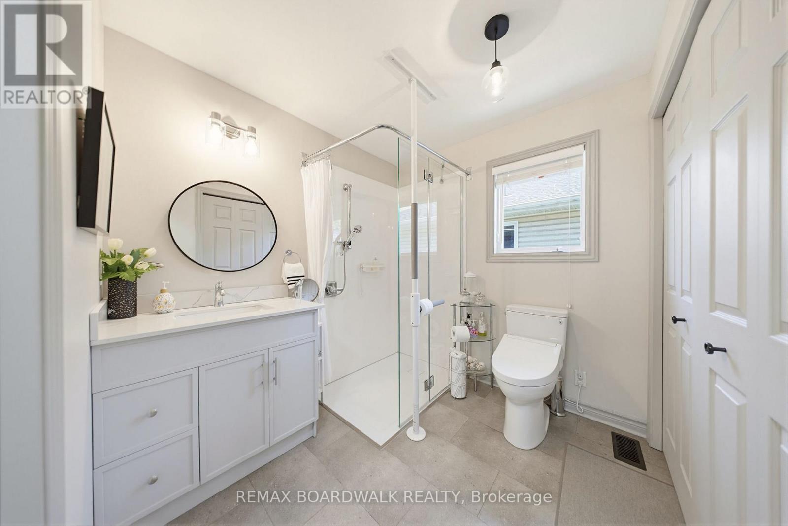 1013 ADA BARRINGTON PRIVATE - 21