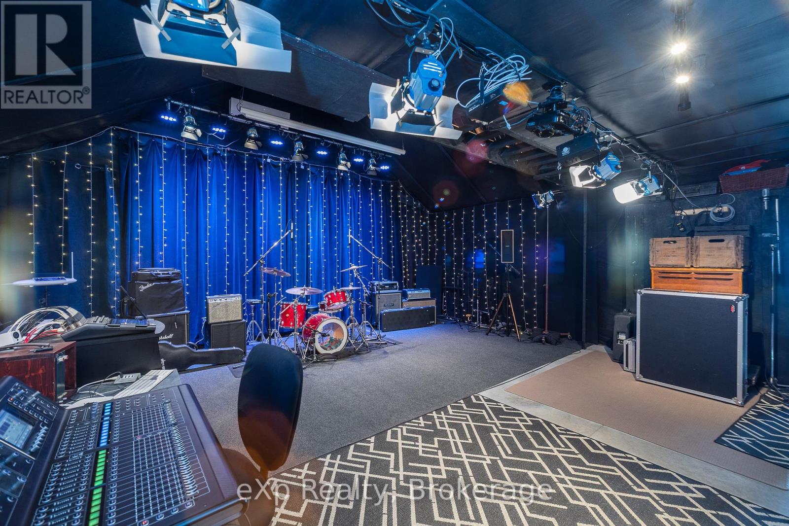 504615 GREY ROAD 1 - 35