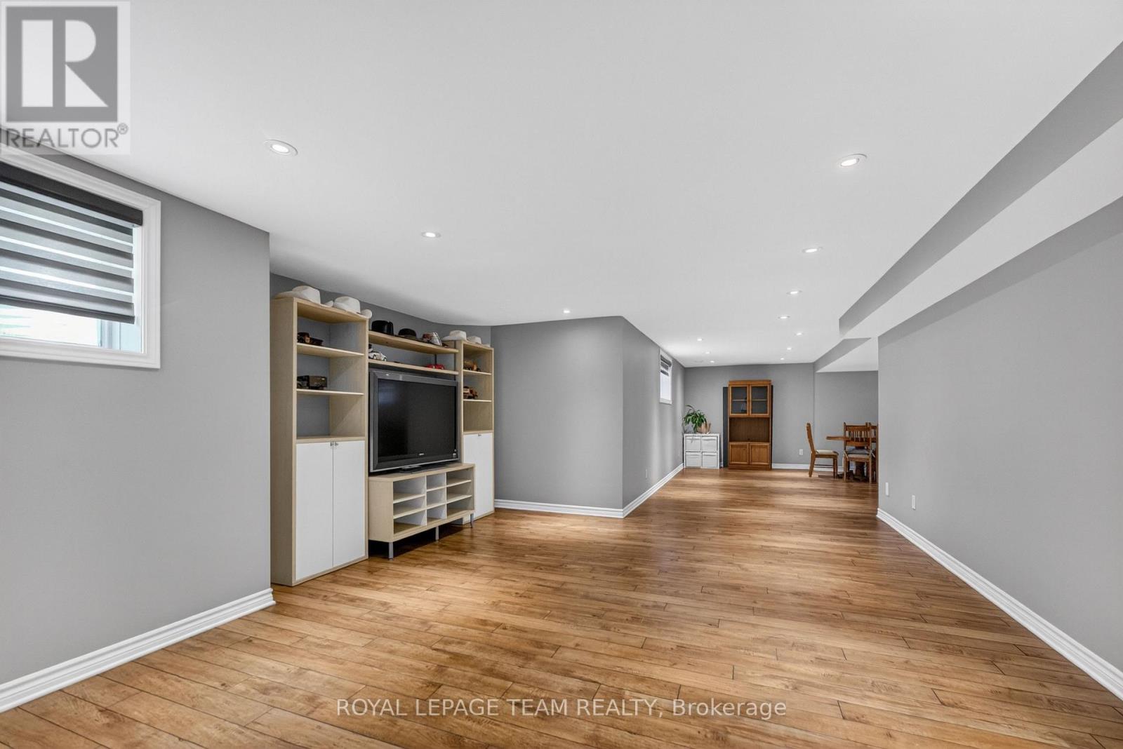 51 BRIDLE CREST COURT - 39