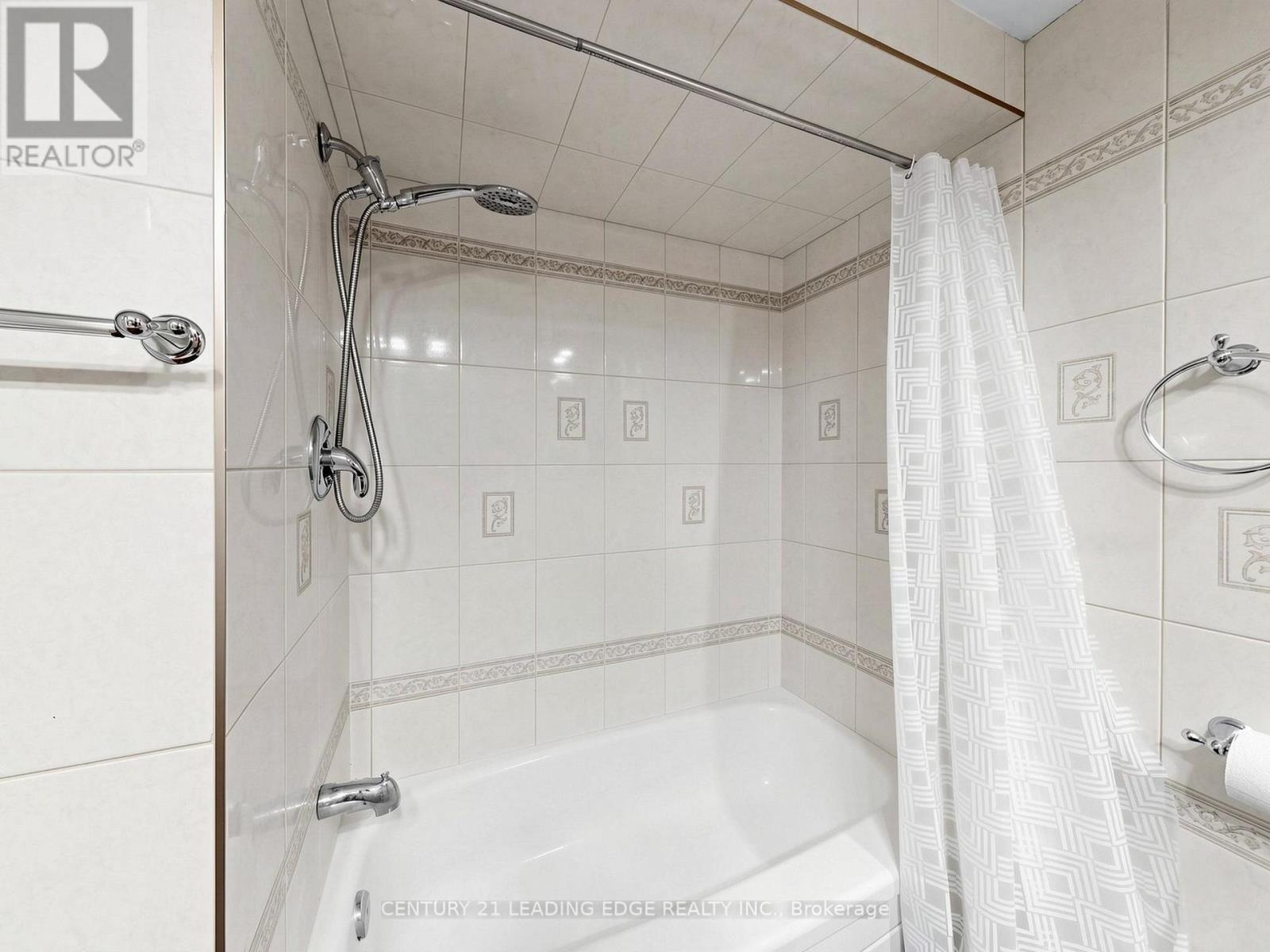 19 DEVERILL CRESCENT - 27