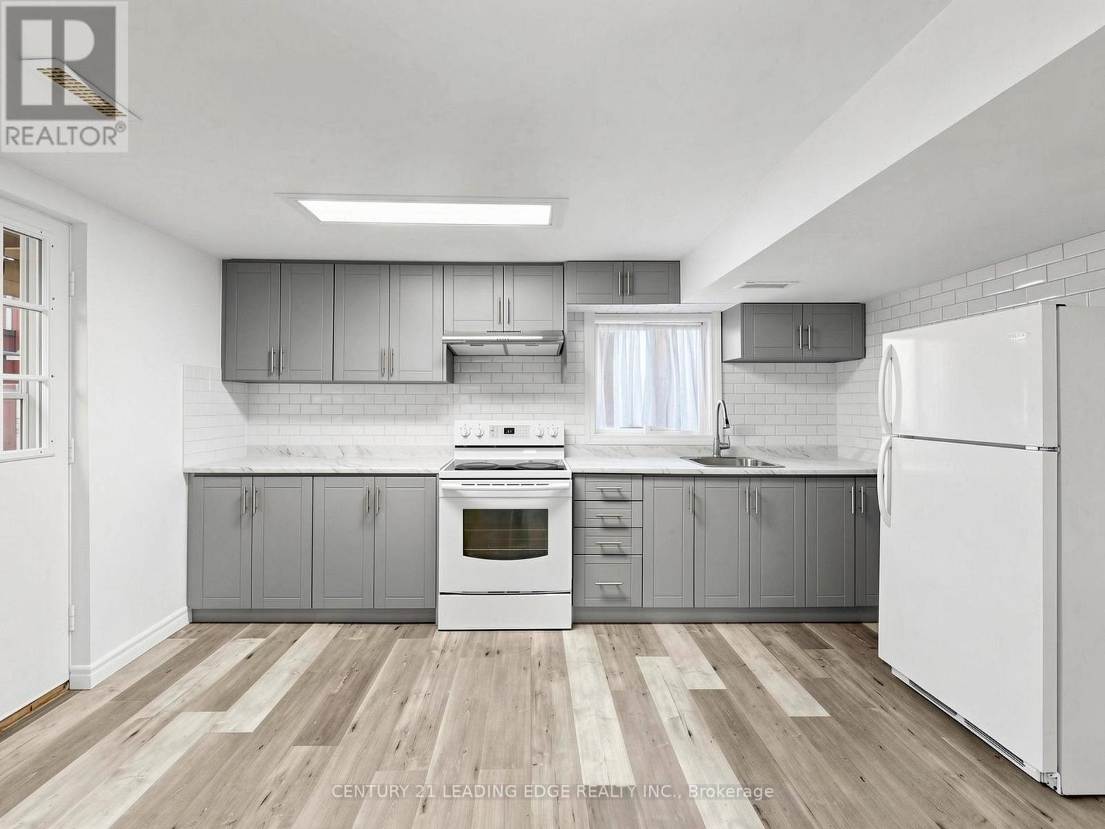 19 DEVERILL CRESCENT - 28