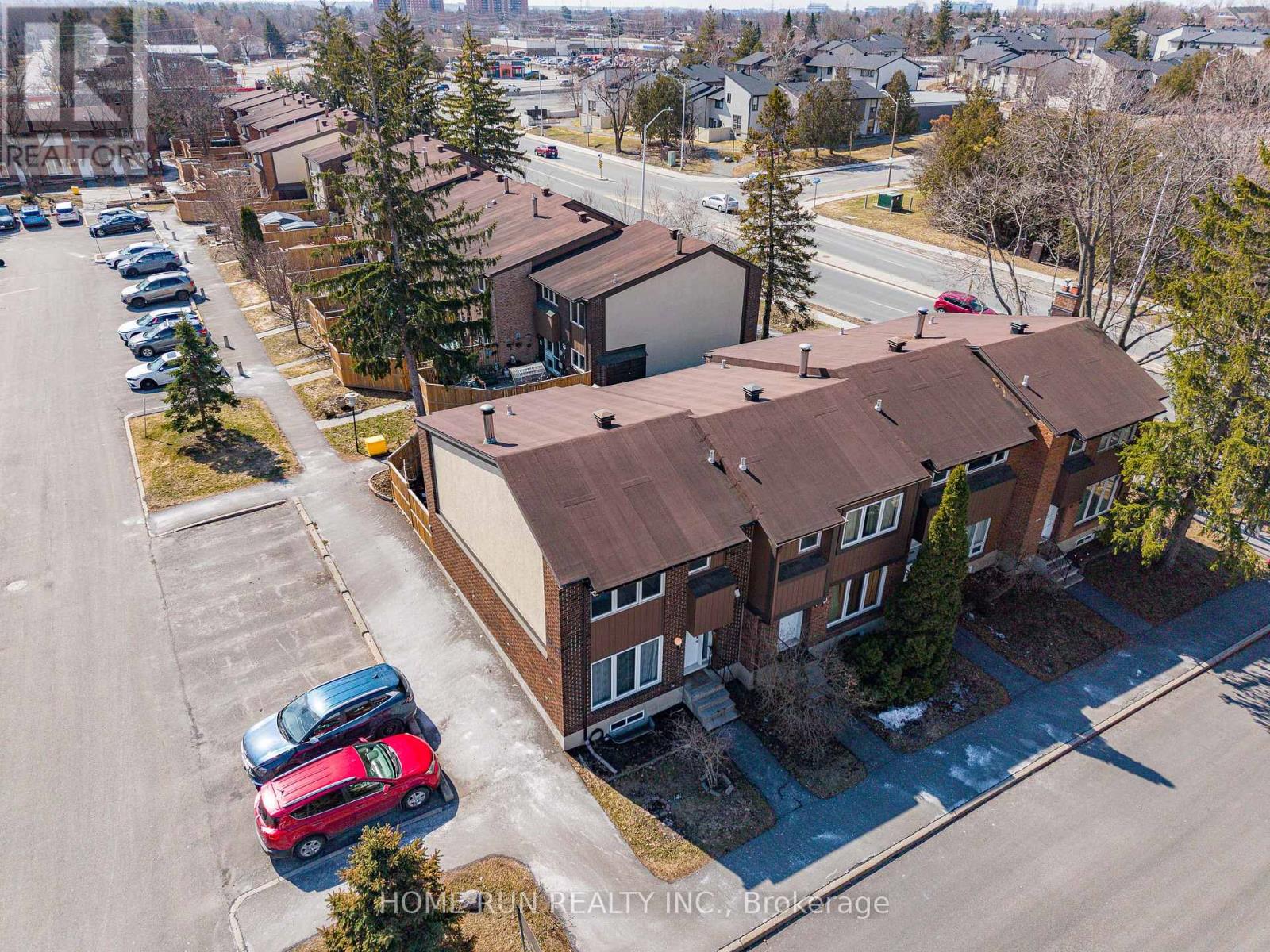 #4 2111 MONTREAL ROAD - 35