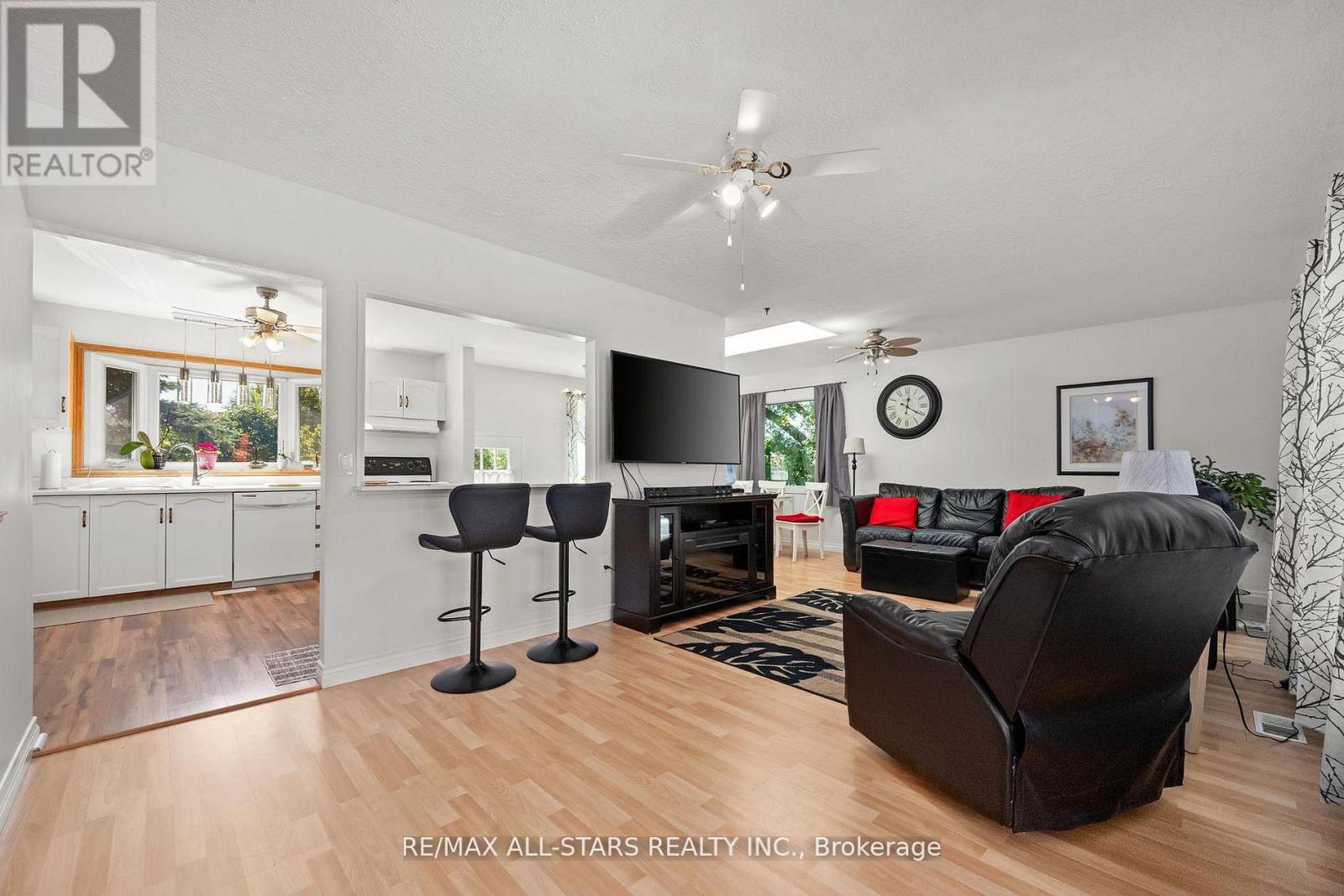 40 RIVERGLEN DRIVE - 6
