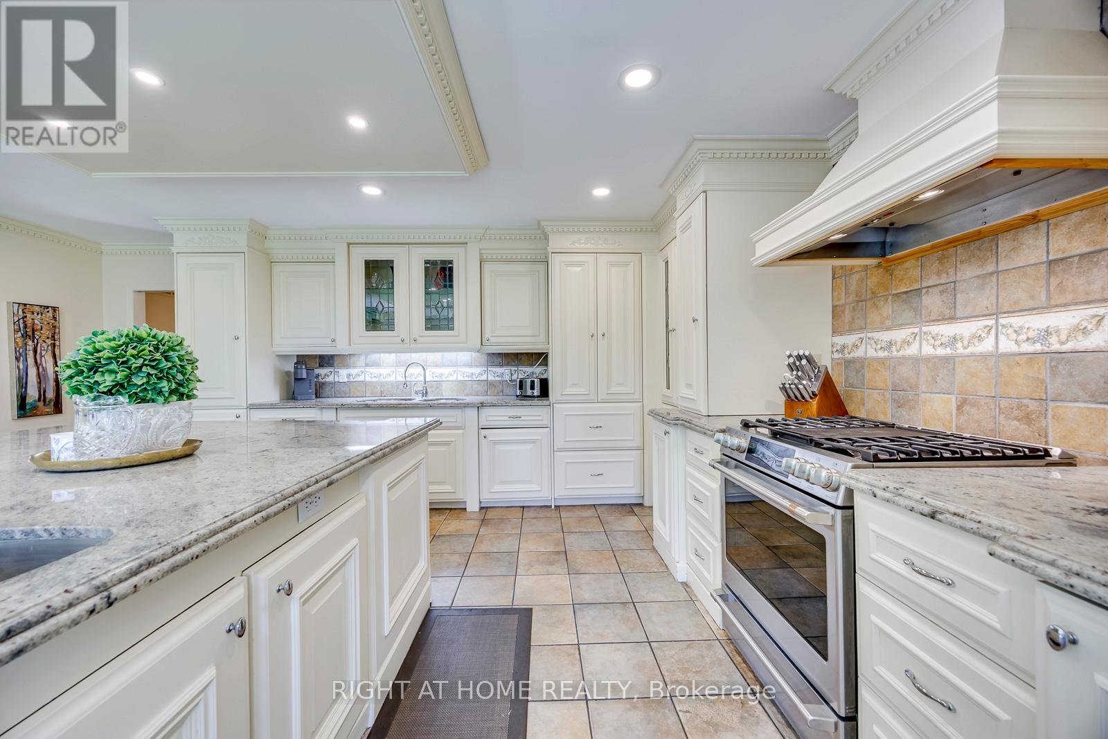 5290 CREDITVIEW ROAD - 12