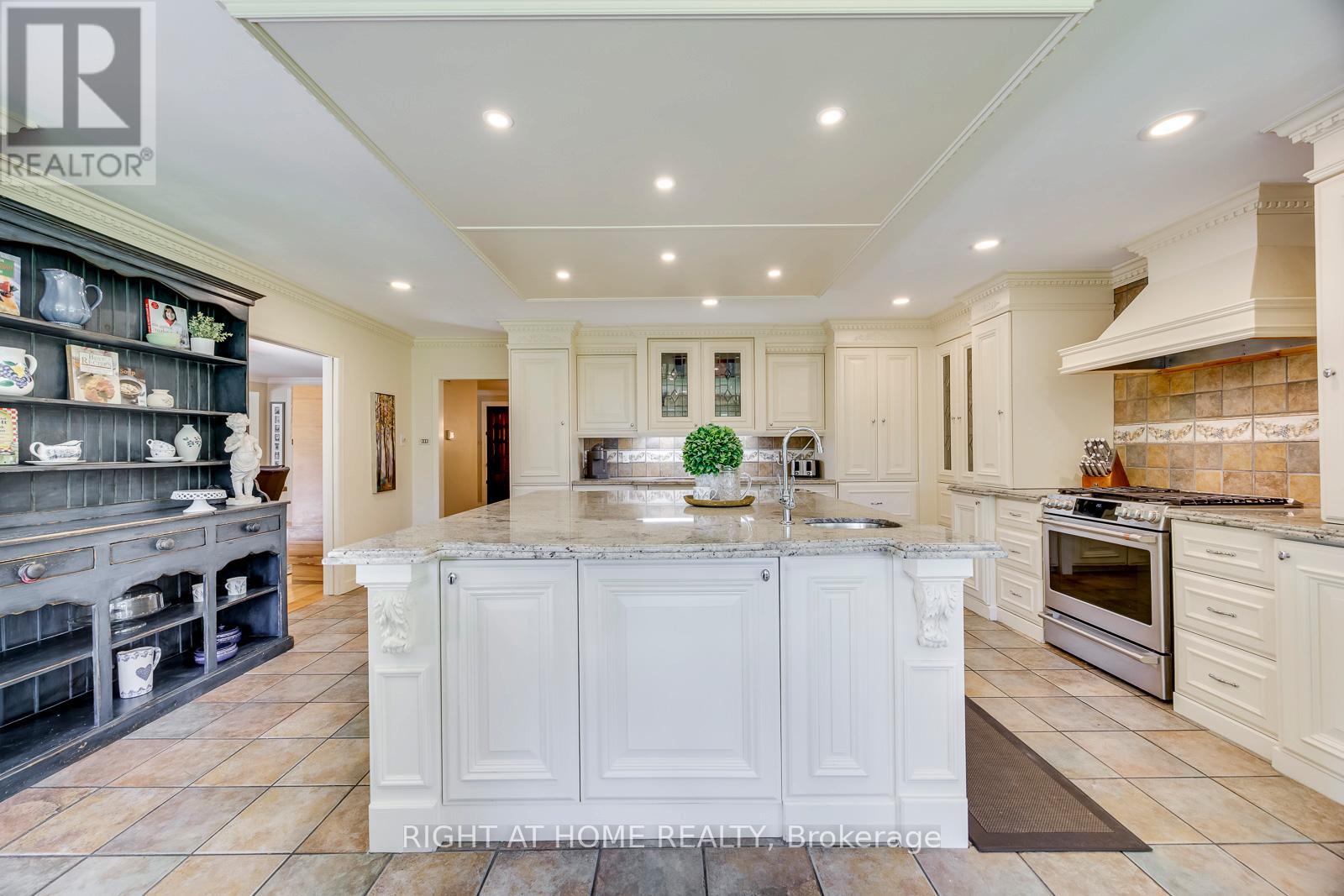 5290 CREDITVIEW ROAD - 10