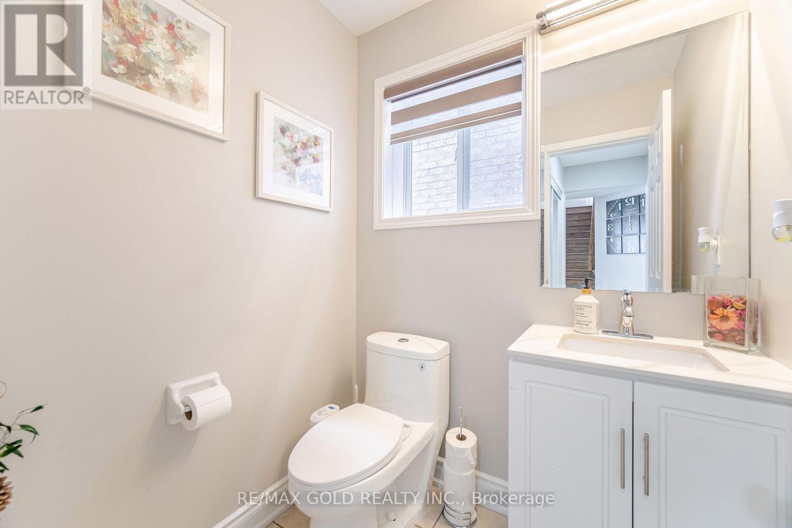 8 UPSHALL DRIVE - 10