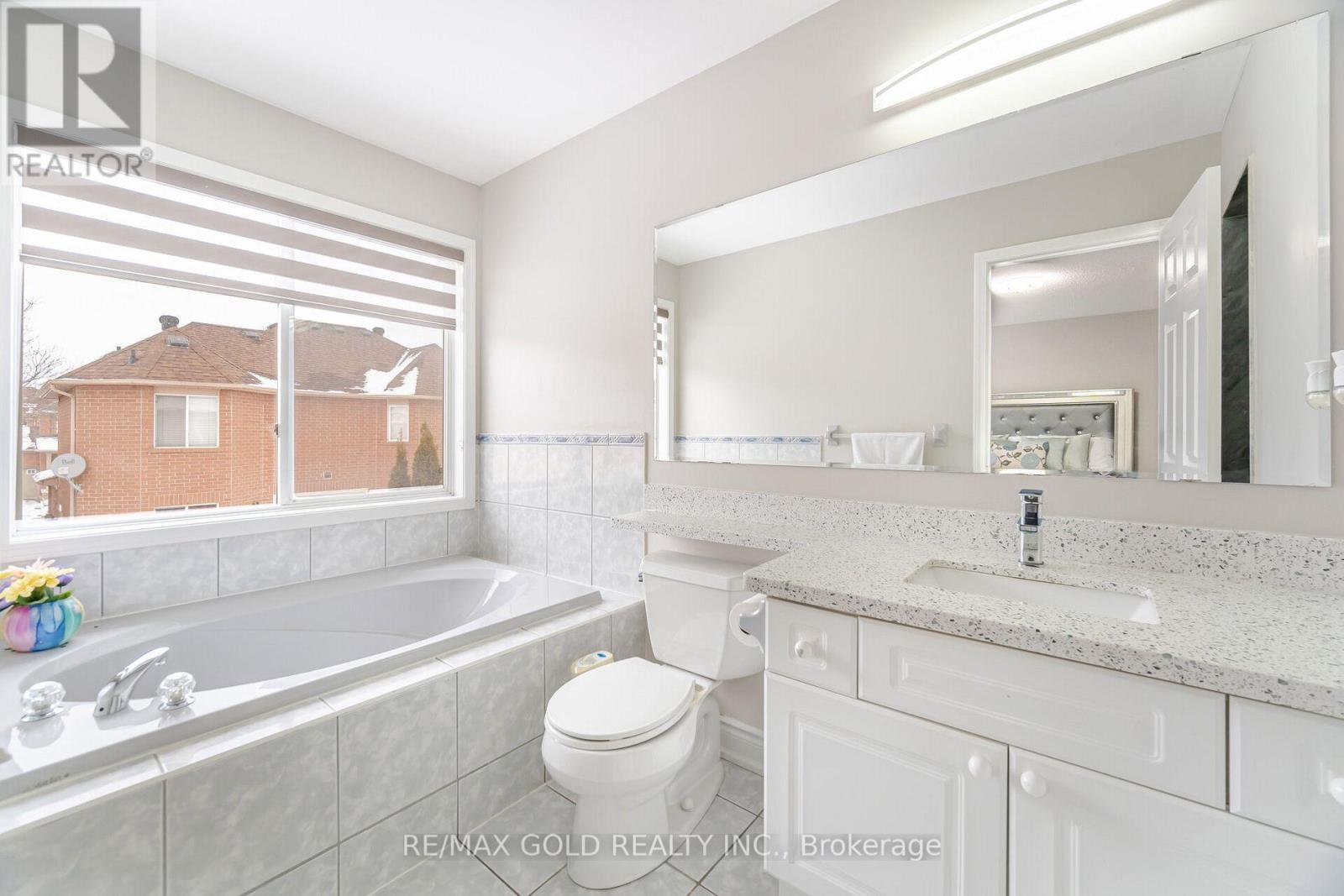 8 UPSHALL DRIVE - 23