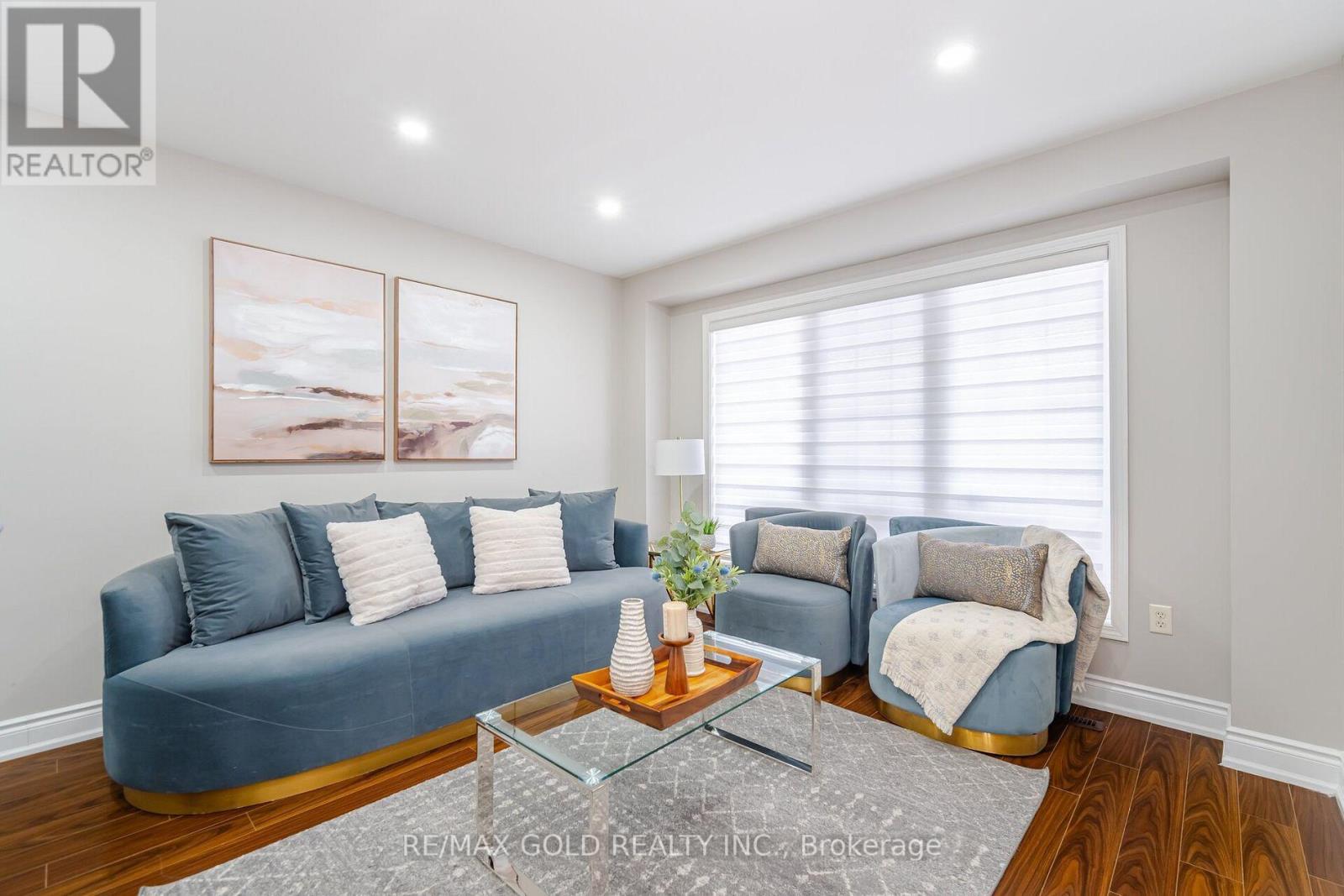 8 UPSHALL DRIVE - 5