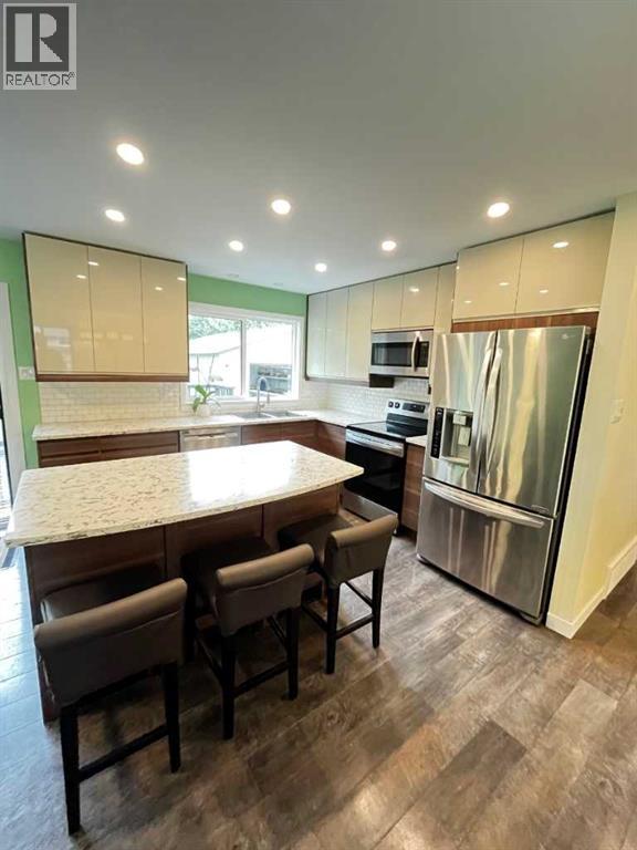 2307 47 Avenue - 20