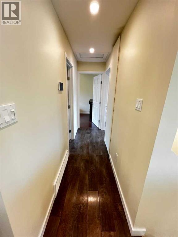 2307 47 Avenue - 23