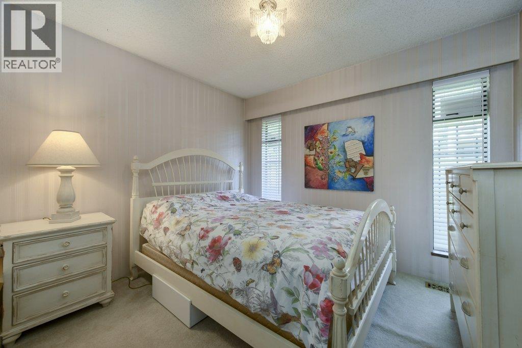 8194 WOODLAKE COURT, Burnaby