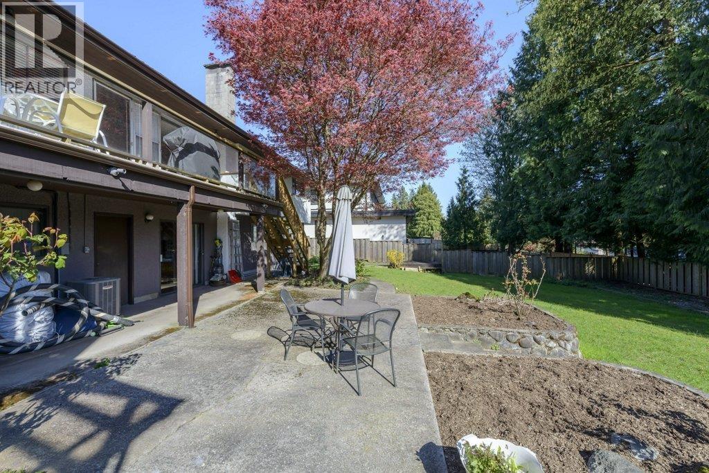 8194 WOODLAKE COURT, Burnaby
