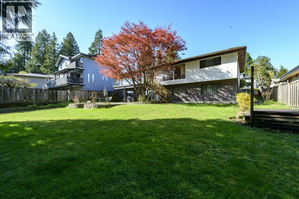 8194 WOODLAKE COURT, Burnaby