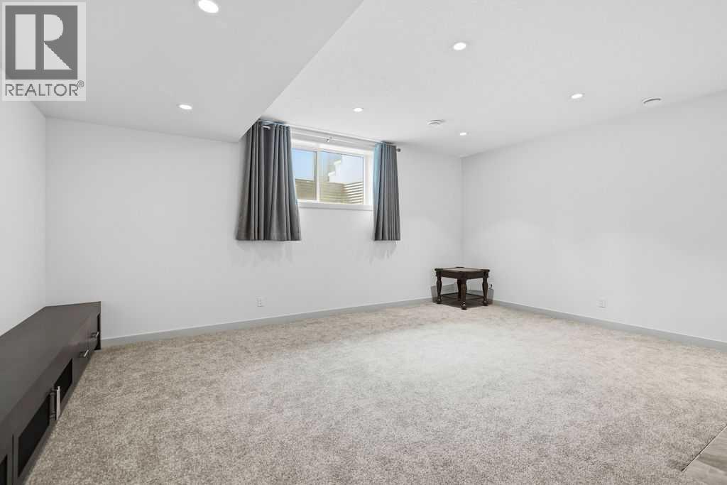 1125 Russet Road NE - 42