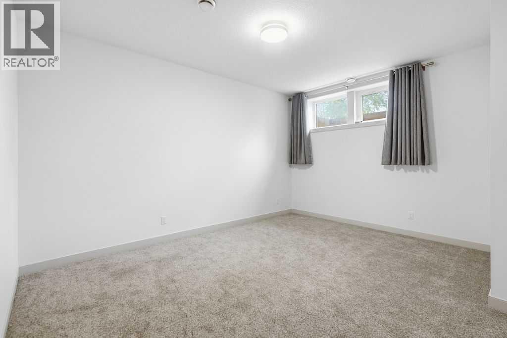 1125 Russet Road NE - 36