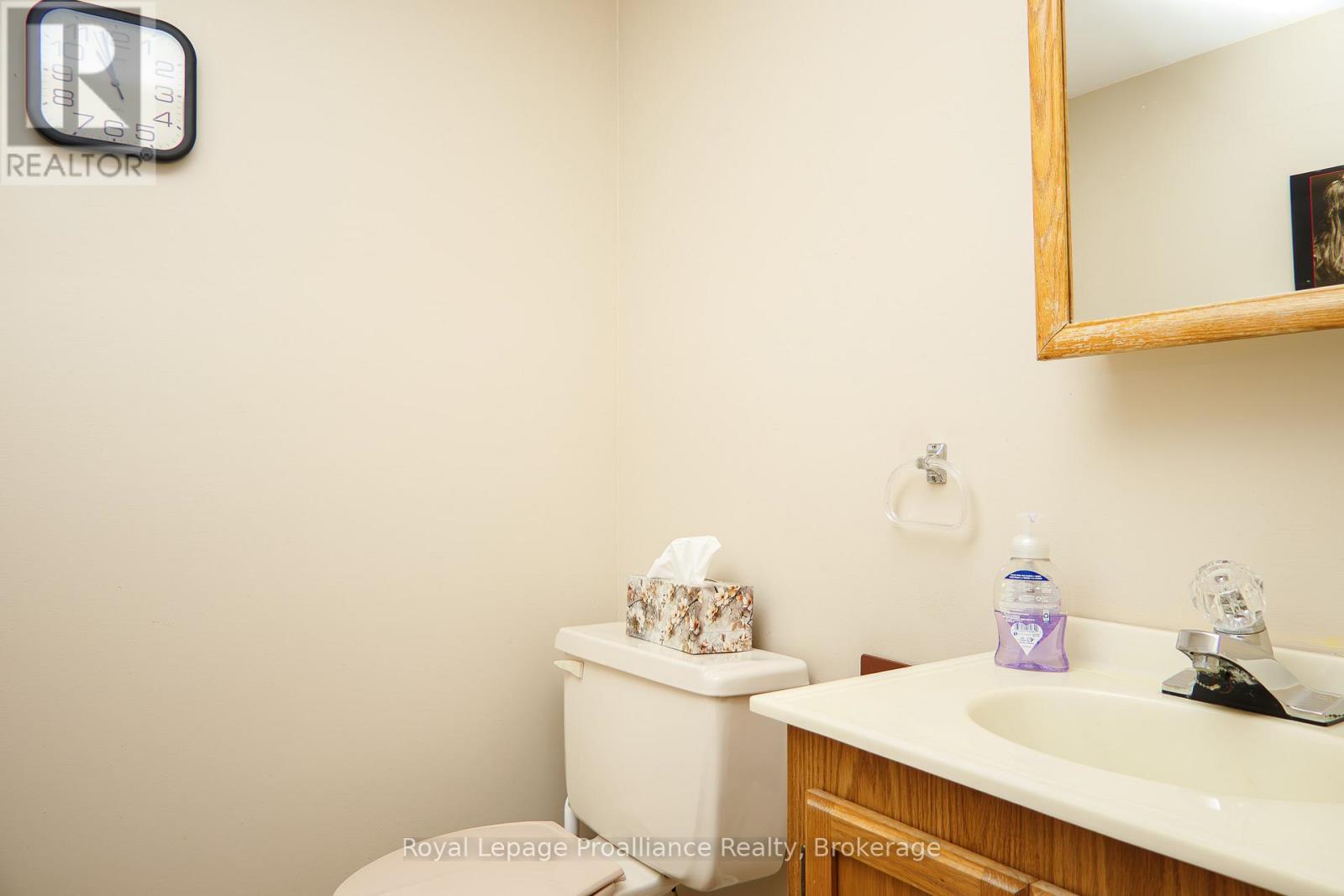 679 MACKECHNIE CRESCENT - 31