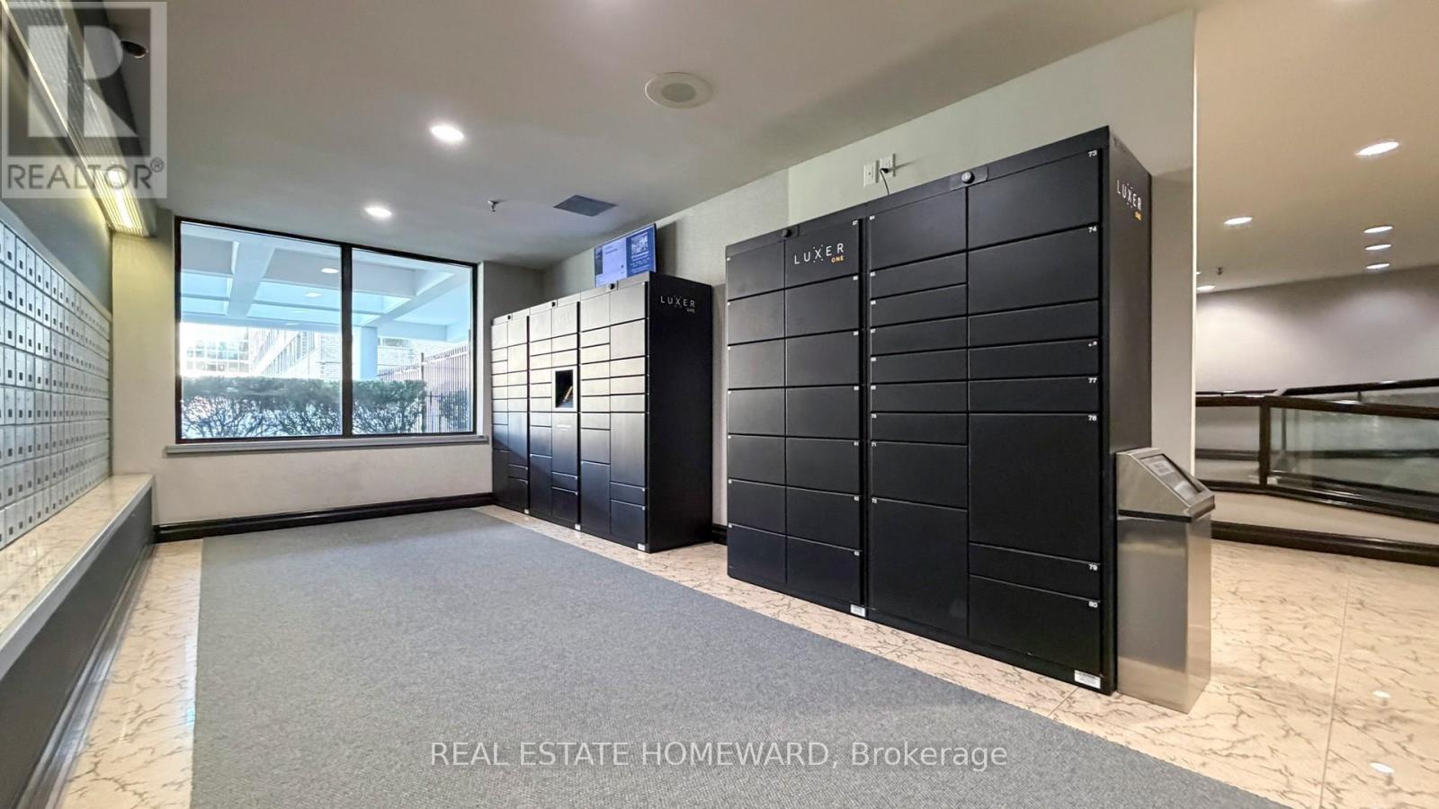 #409 77 MAITLAND PLACE - 27