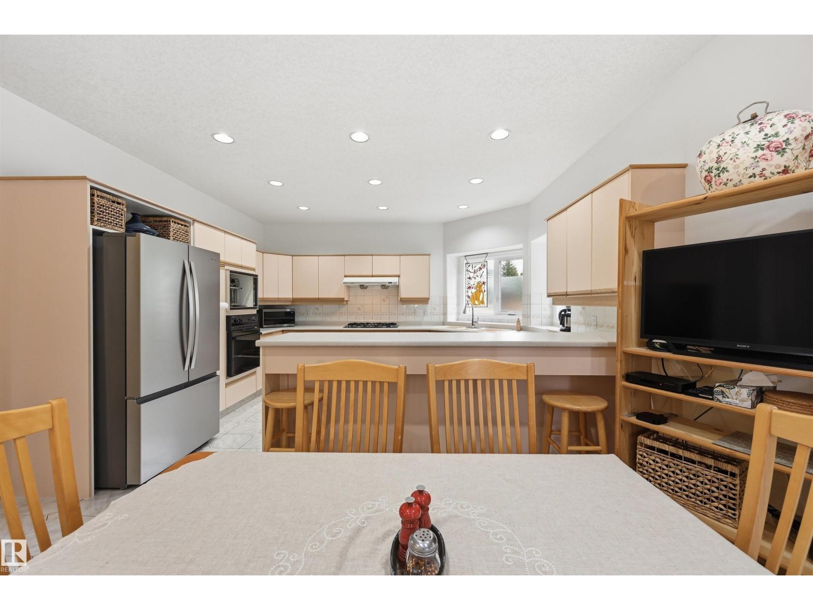 420 OSBORNE CR NW - 10