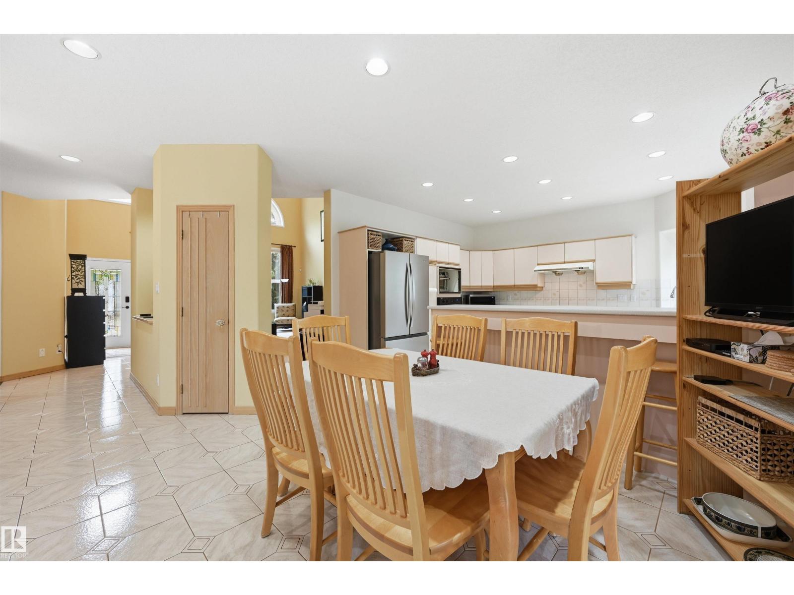 420 OSBORNE CR NW - 14