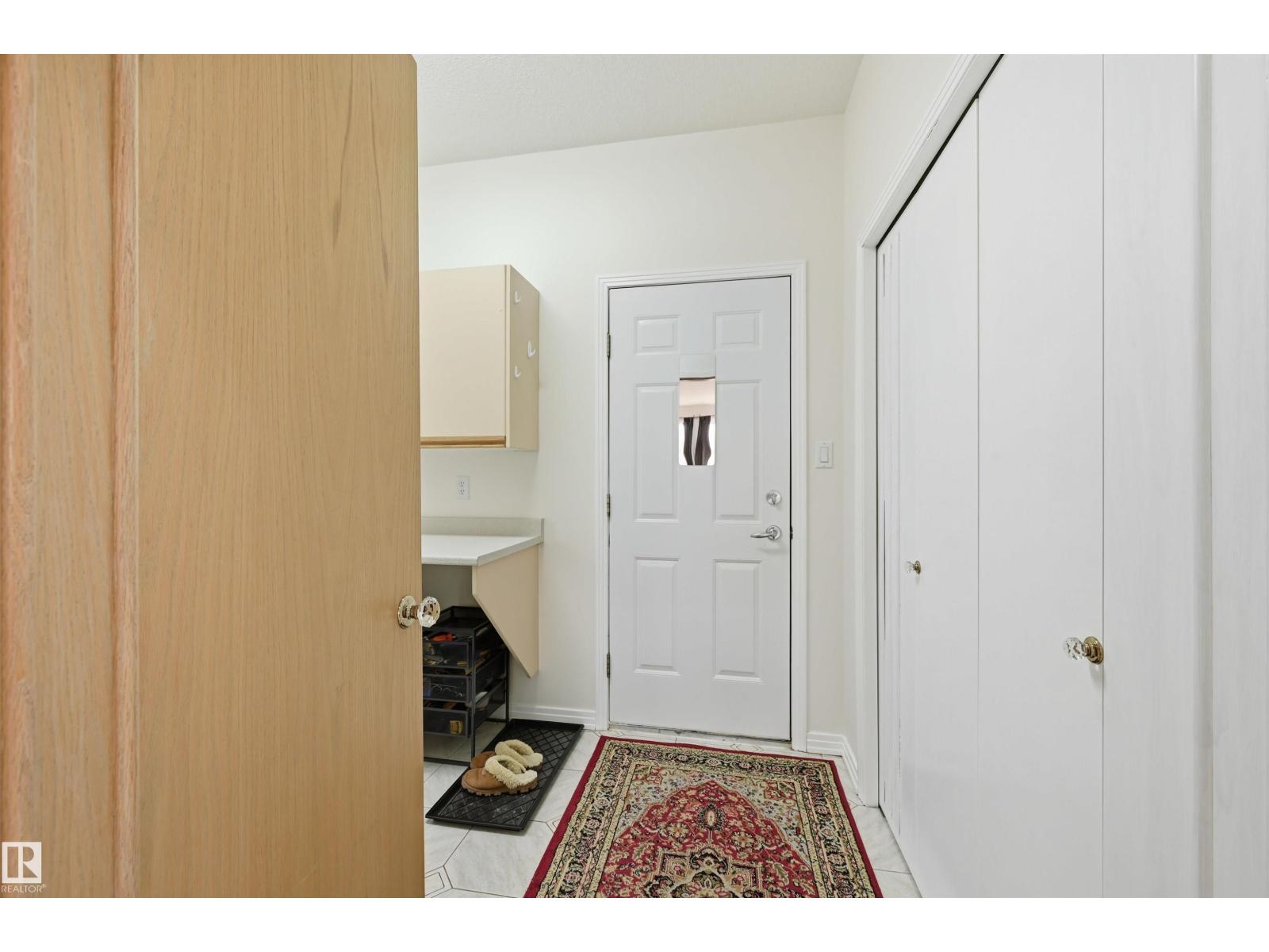 420 OSBORNE CR NW - 22