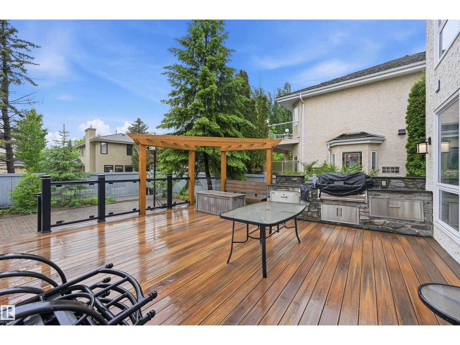 420 OSBORNE CR NW - 44