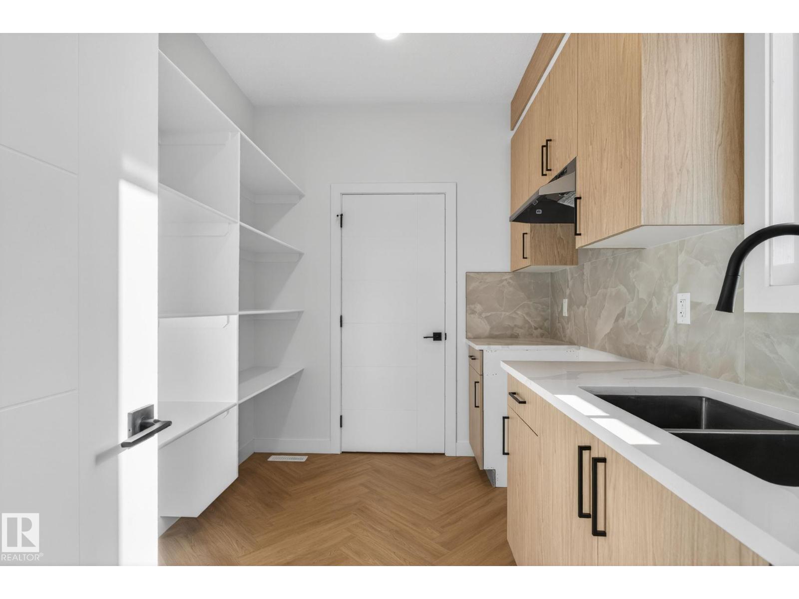 76 ELDRIDGE PT — photo 15