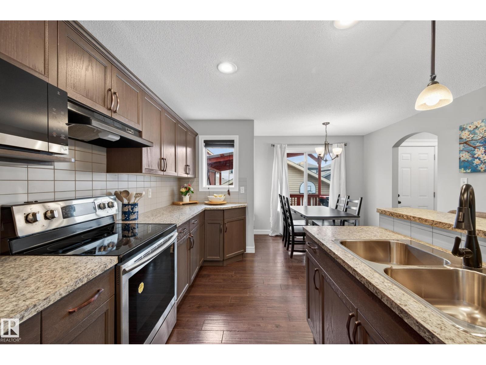 2619 12 ST NW - 21