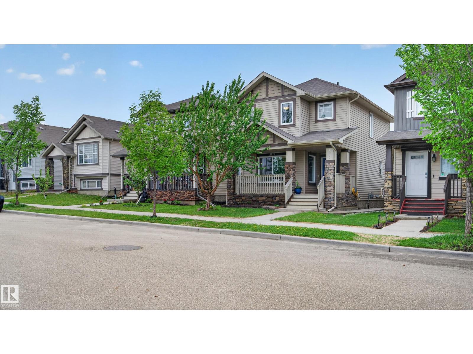 2619 12 ST NW - 4