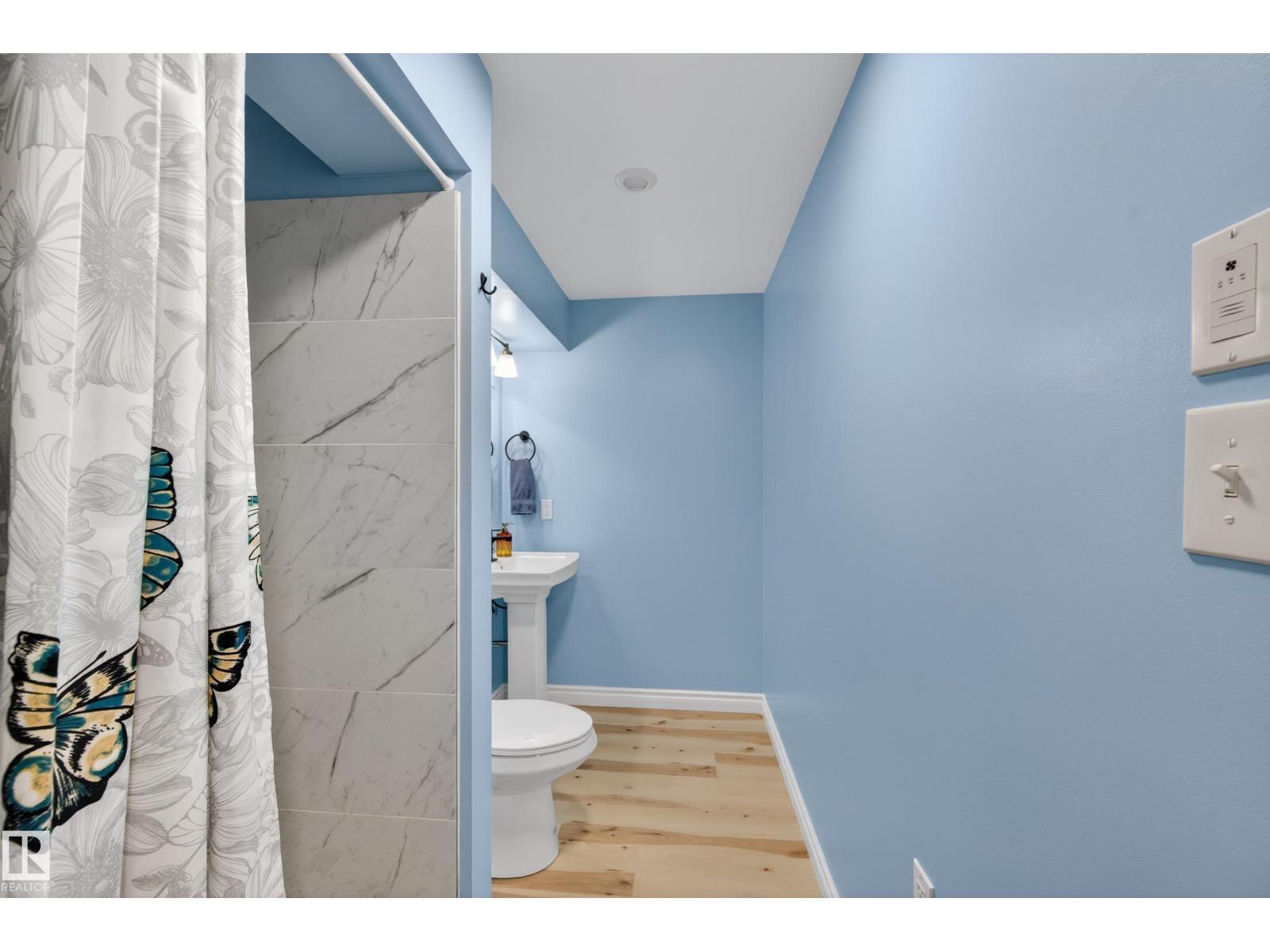 2619 12 ST NW - 52