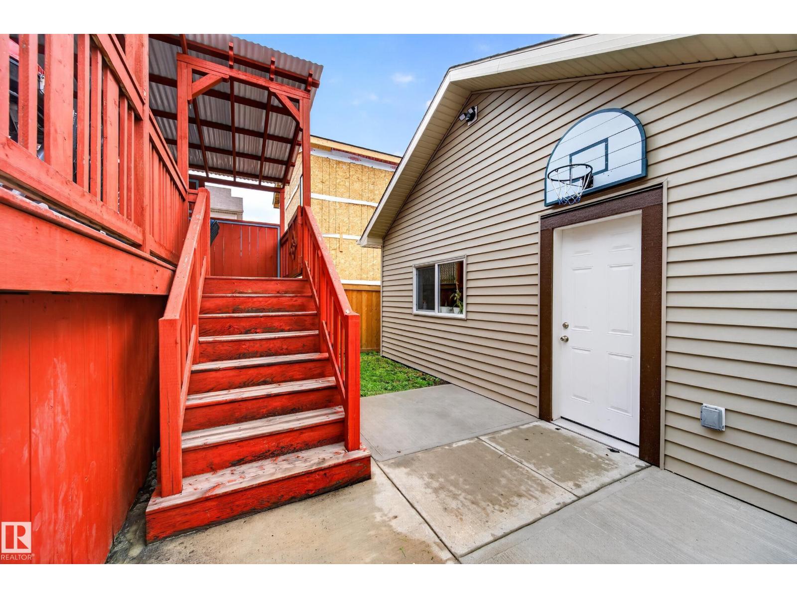 2619 12 ST NW - 62