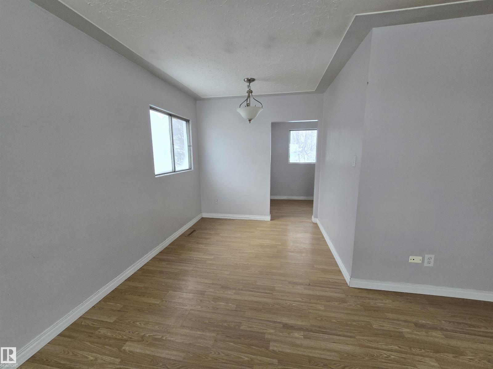 11910 43 ST NW - 13