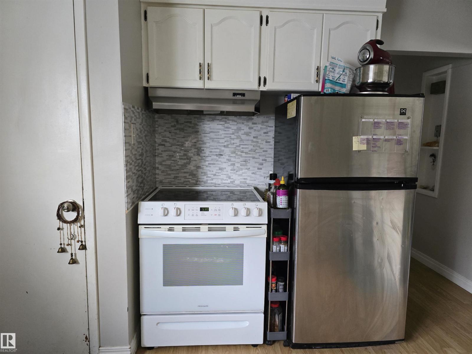11910 43 ST NW - 17
