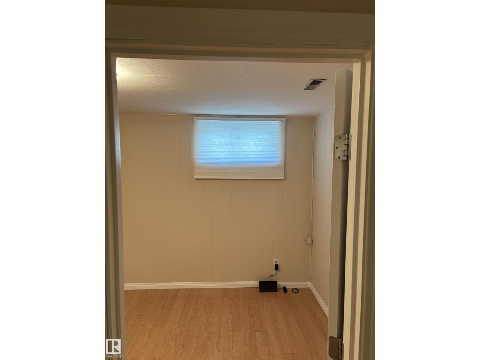 11910 43 ST NW - 21