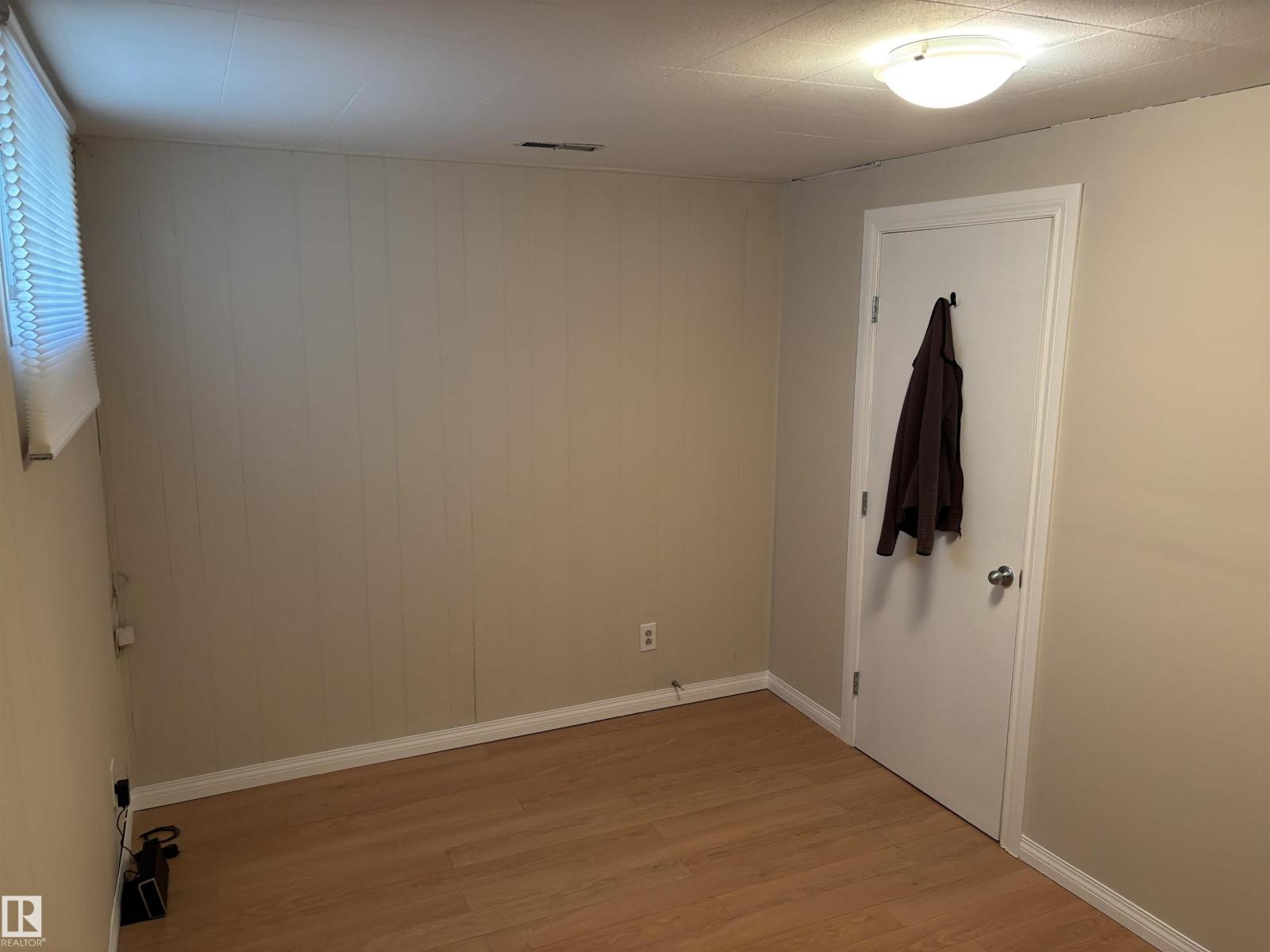 11910 43 ST NW - 22